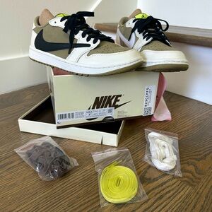 Jordan 1 Retro Low Golf Travis Scott Neutral Olive, Men’s 7.5